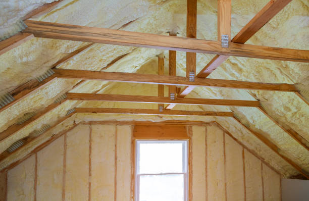 Best Garage Insulation Installation  in Hampton Bays, NY